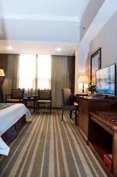 New Plum Garden Seasons Hotel - Shenzhen Zhucun  エクステリア 写真